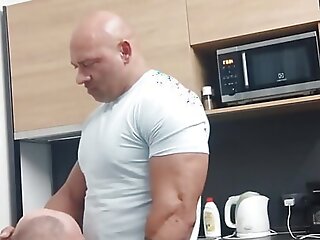 bodybuilder friend mr guru sucked dexterxxl